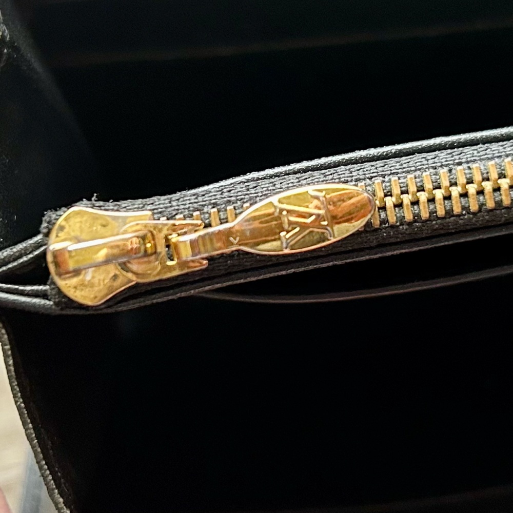 Louis Vuitton Louise Patent Leather Wallet Gold Black Limited Edition - Picture 5 of 8